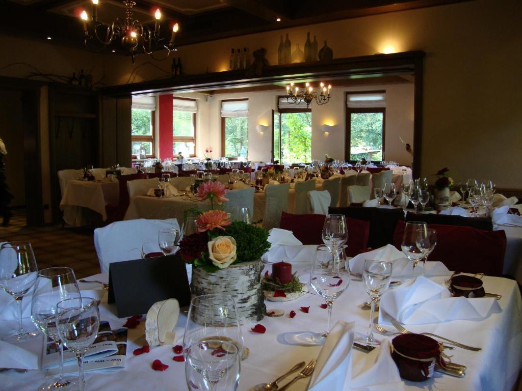 Hotel Restaurant Paradeismuehle Klingenberg am Main Dış mekan fotoğraf